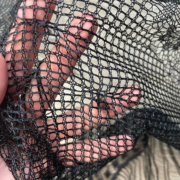 SOLD Vintage 1970s Black Woven Fringe Shawl Scarf Accessory - Picture 6 of 11